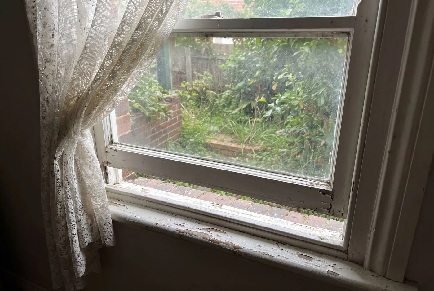 Sticking doors & windows